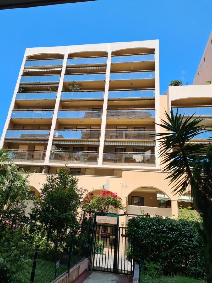 Beautiful 1 Bedroom Flat Nice Luaran gambar