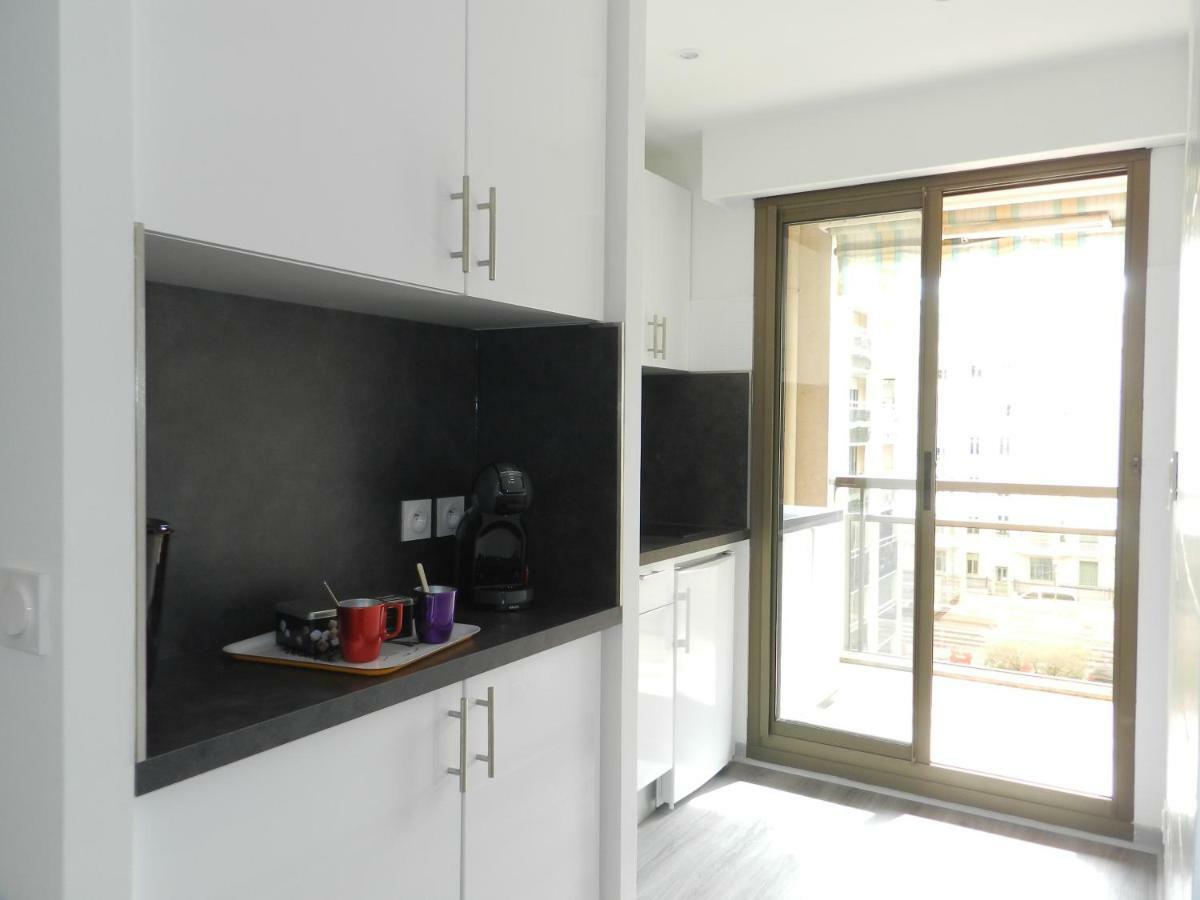 Beautiful 1 Bedroom Flat Nice Luaran gambar